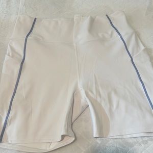 Xl shorts NWOT